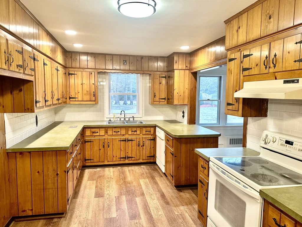 365 N Bedford Street