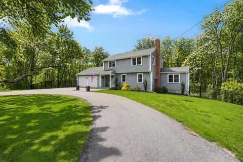 Photo of 184 Booth Hill Rd, Scituate, MA 02066 (MLS # 73510350)