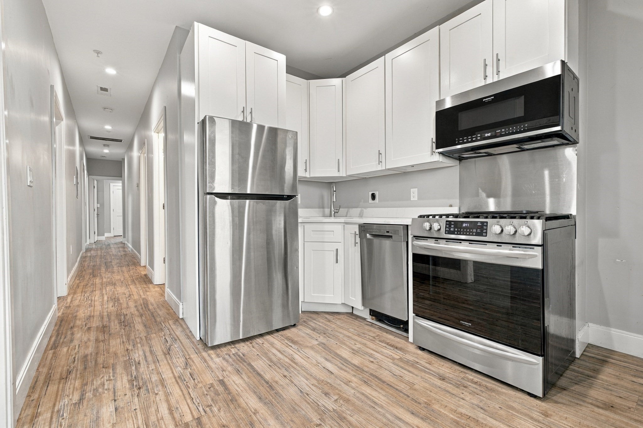 1 Beacon St #3R, Somerville, MA Photo #3