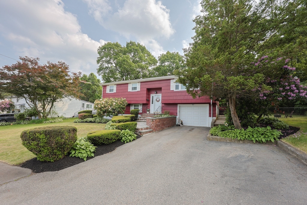 89 Fernandez Cir