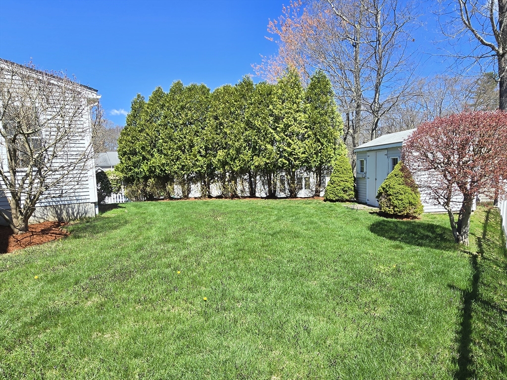 73 Independence Ln