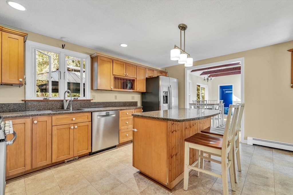 Barnstable, Massachusetts 02635, United States, 3 Bedrooms Bedrooms, ,3 BathroomsBathrooms,Residential,Active,226187