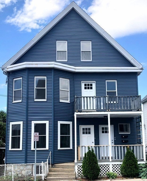 Click for 10-12 Wolcott Street #1, Malden, MA slideshow