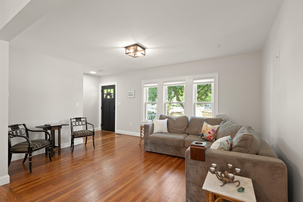 86 Chandler St 86