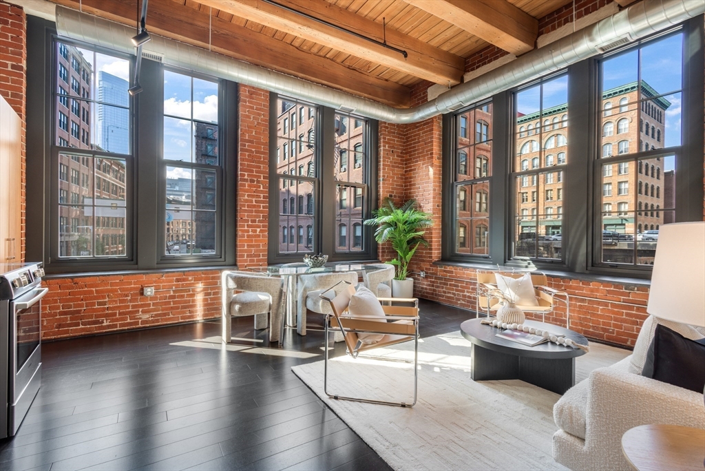 319 A Street 208