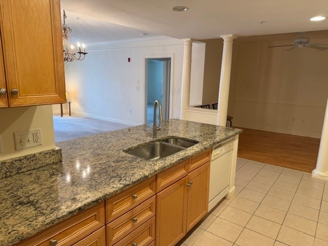 1214 Emerald Court 1214