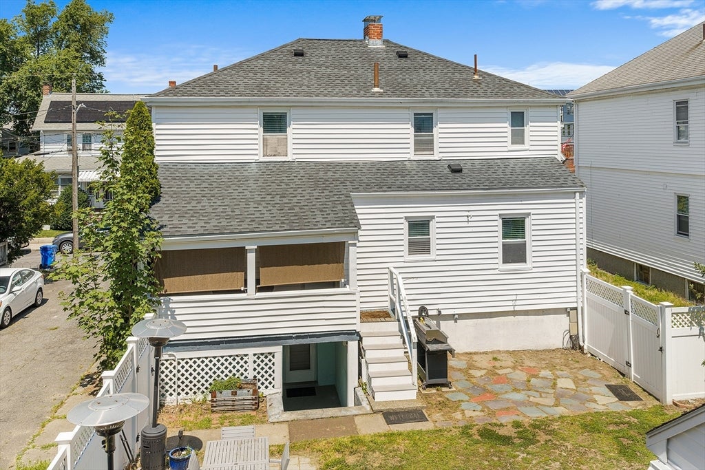 43 Dolphin Ave