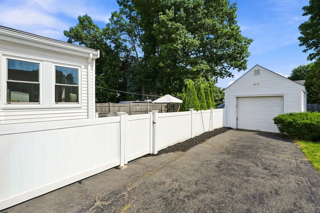 5 Chandler Rd, Salem, MA, 5 Chandler Rd, Salem, MA Photo #37
