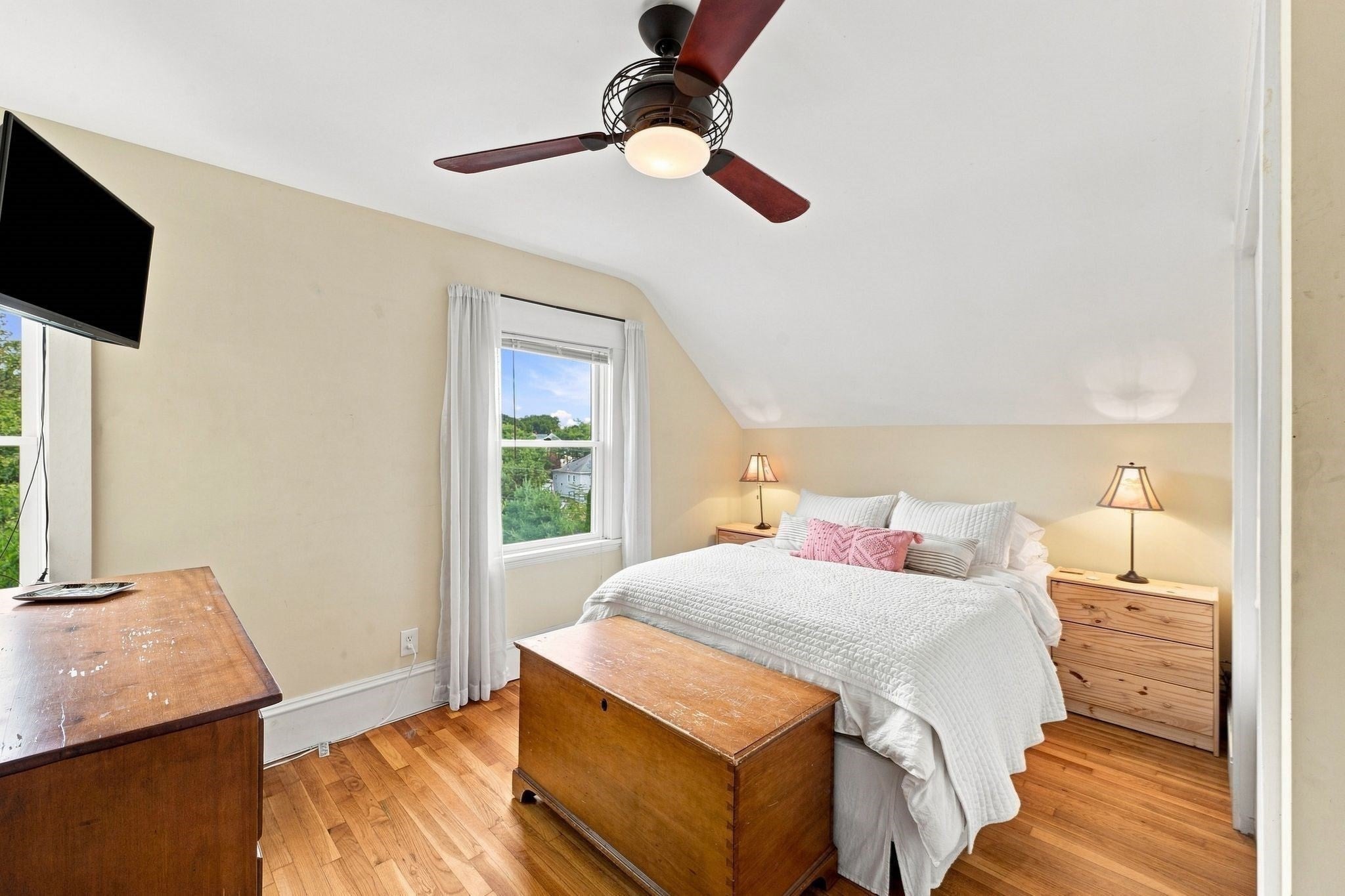 13 Phillips St, Salem, MA Photo #22