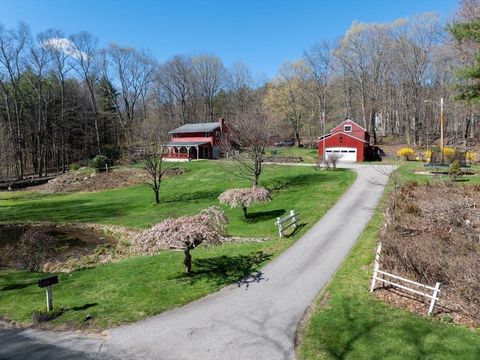 49 Fitzgerald Rd Charlton MA 01507