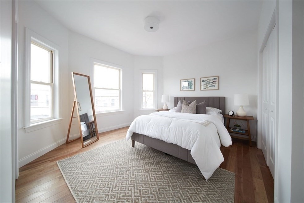 14 Cottage St 2