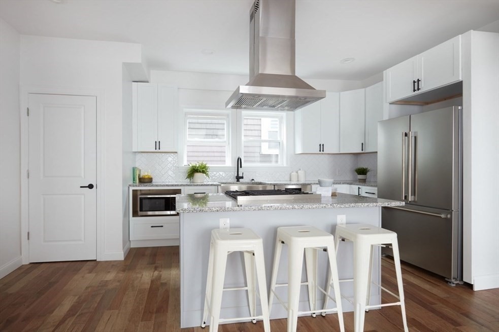 14 Cottage St 2