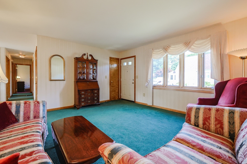 868 Phillips Rd