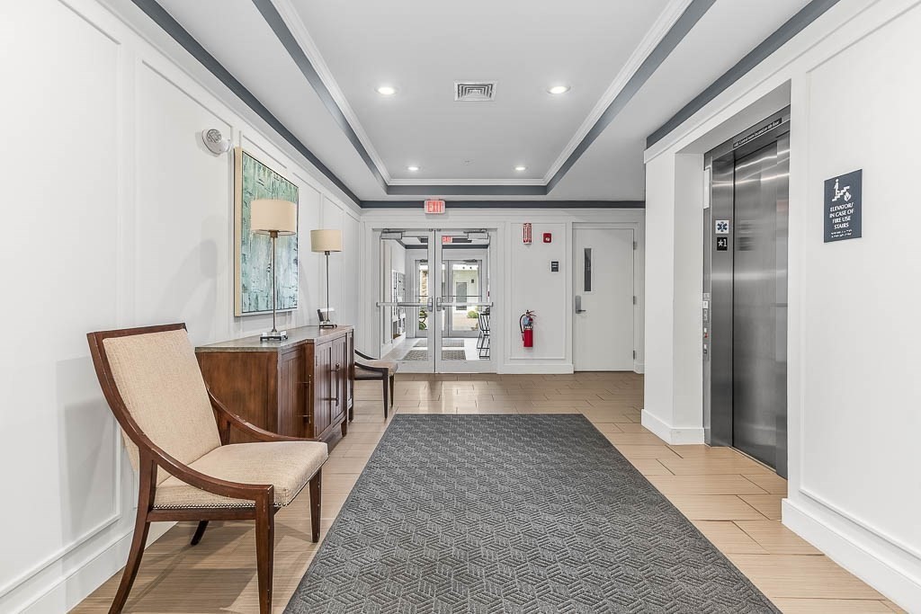 130 University Ave 1405