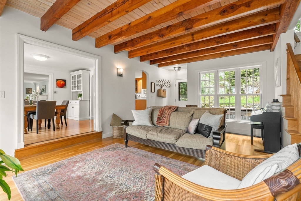 331 Mystic St, Arlington, MA Photo #17