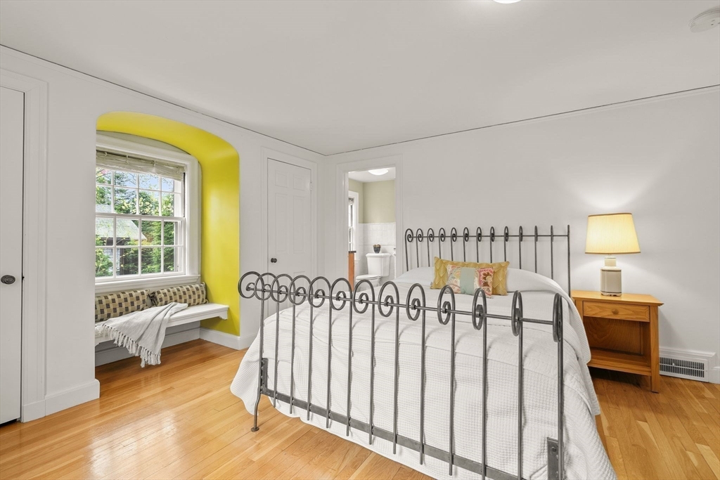 331 Mystic St, Arlington, MA Photo #27