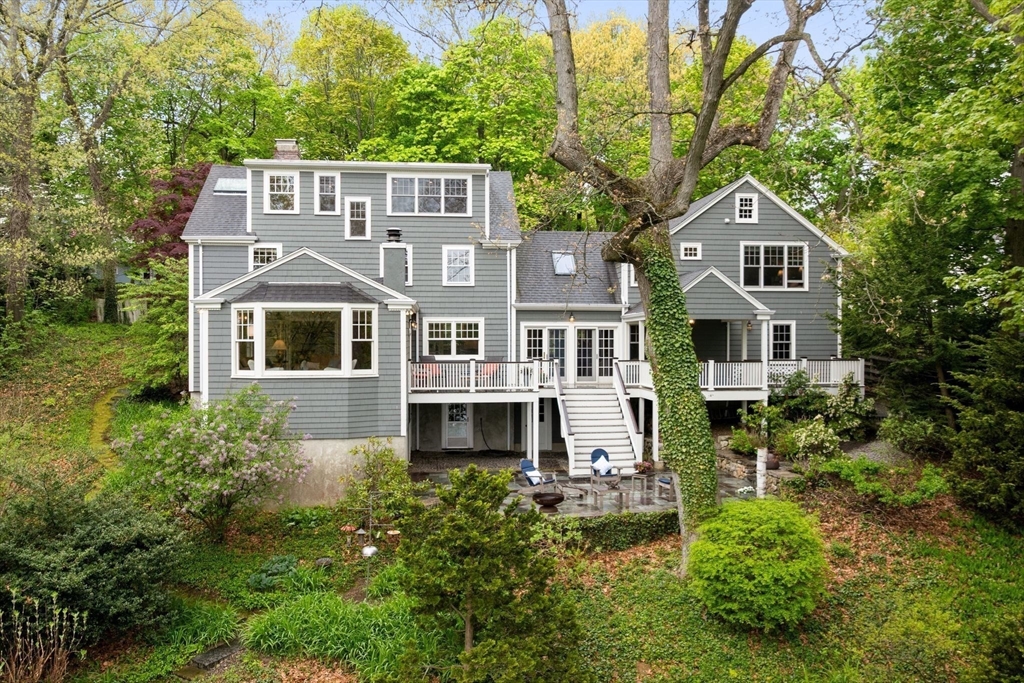 331 Mystic St, Arlington, MA Photo #2