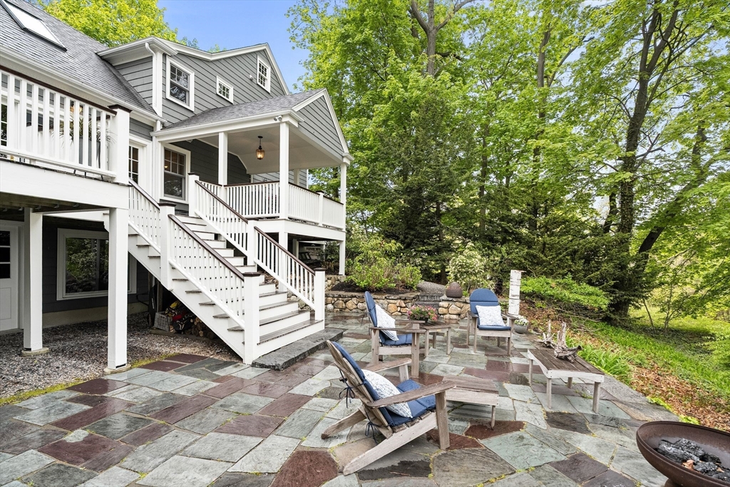 331 Mystic St, Arlington, MA Photo #5