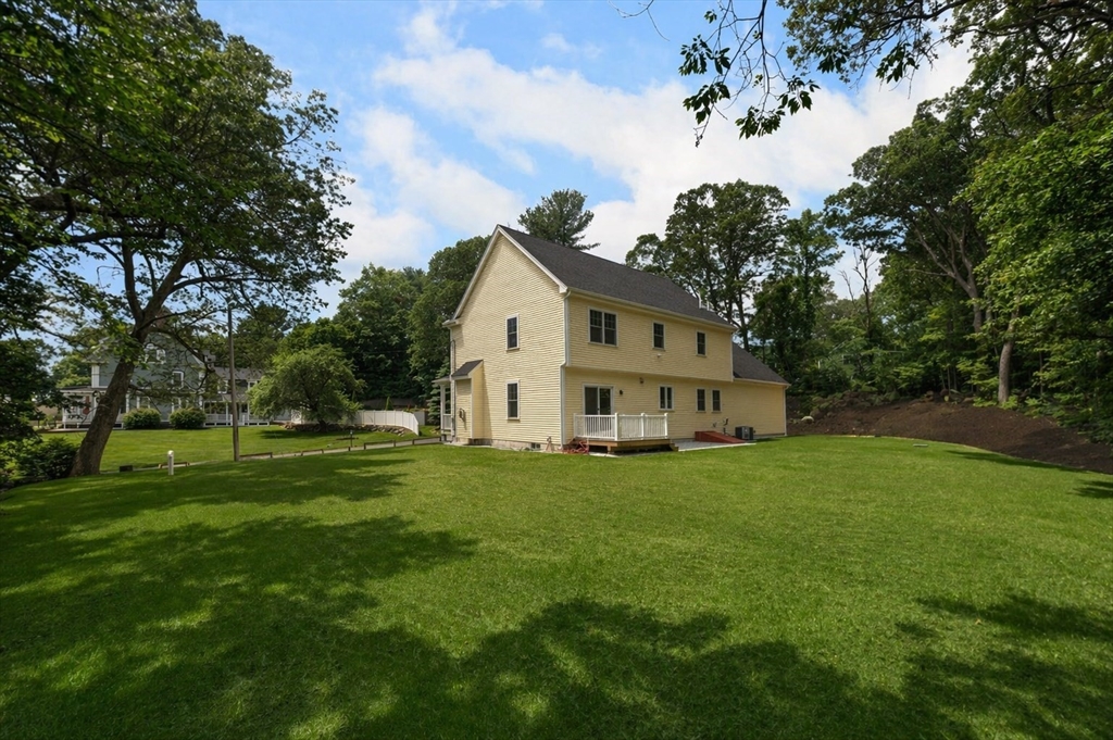 3 Hillside Ave