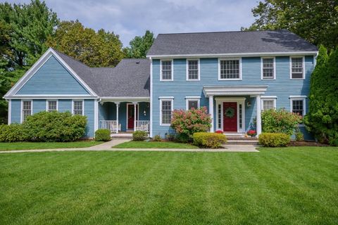 Photo of 7 James Ave, Middleton, MA 01949 (MLS # 73490912)