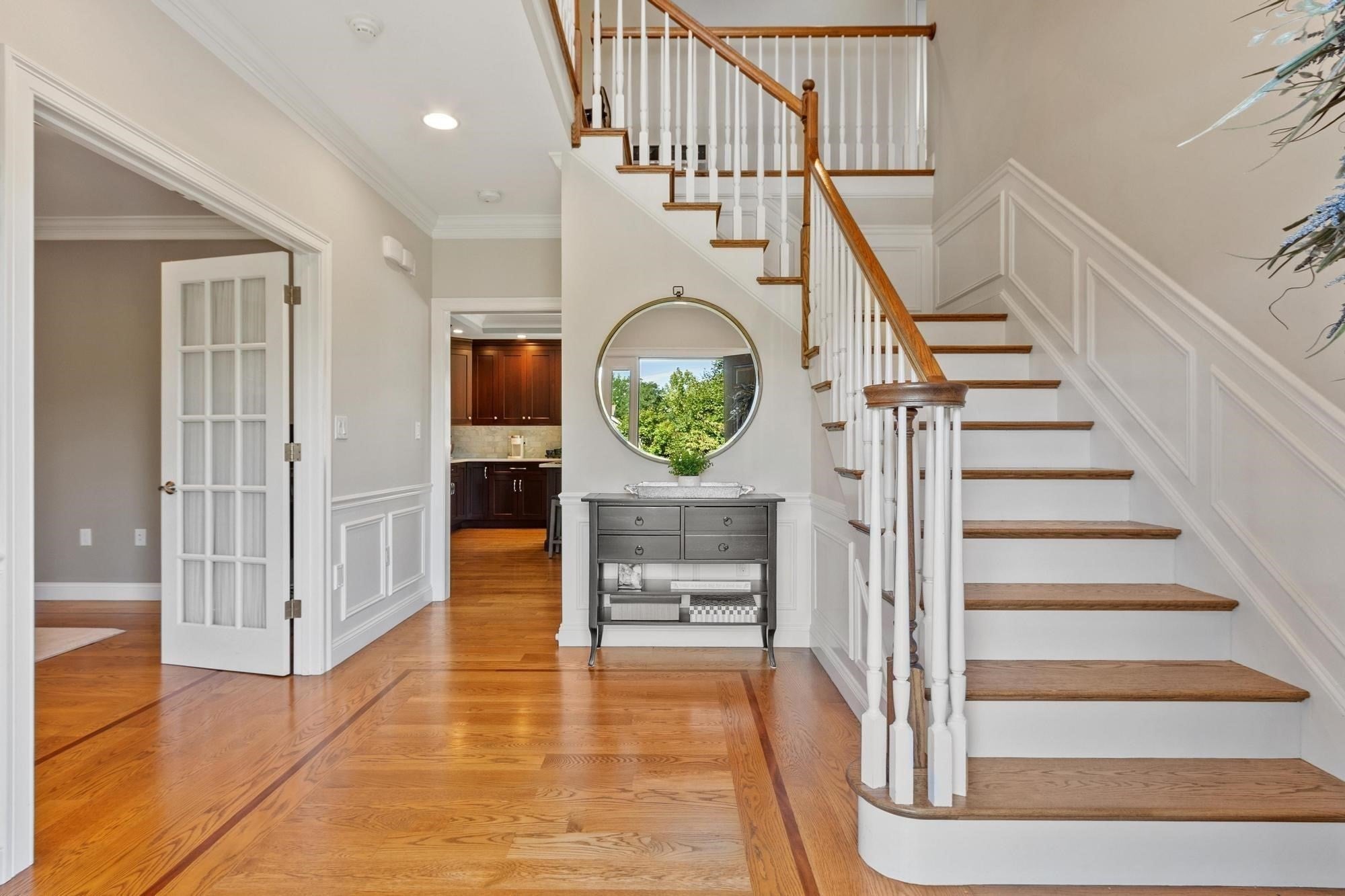 48 Robinson Dr, Bedford, MA Photo #3