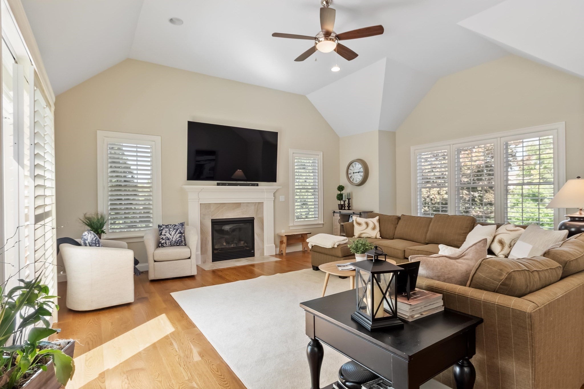 48 Robinson Dr, Bedford, MA Photo #7