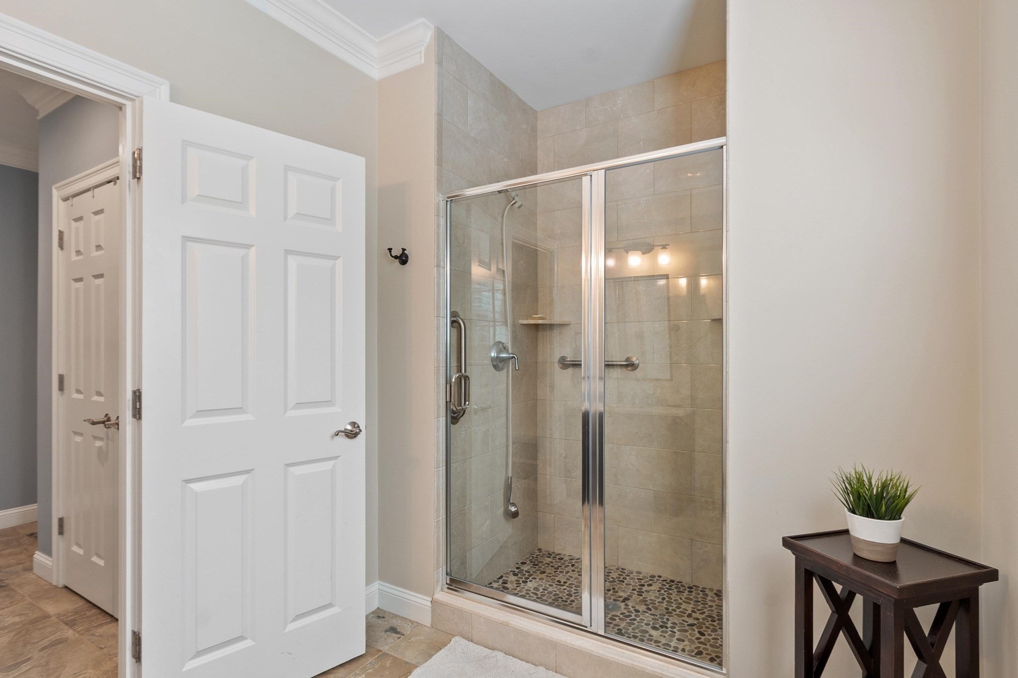 48 Robinson Dr, Bedford, MA Photo #11