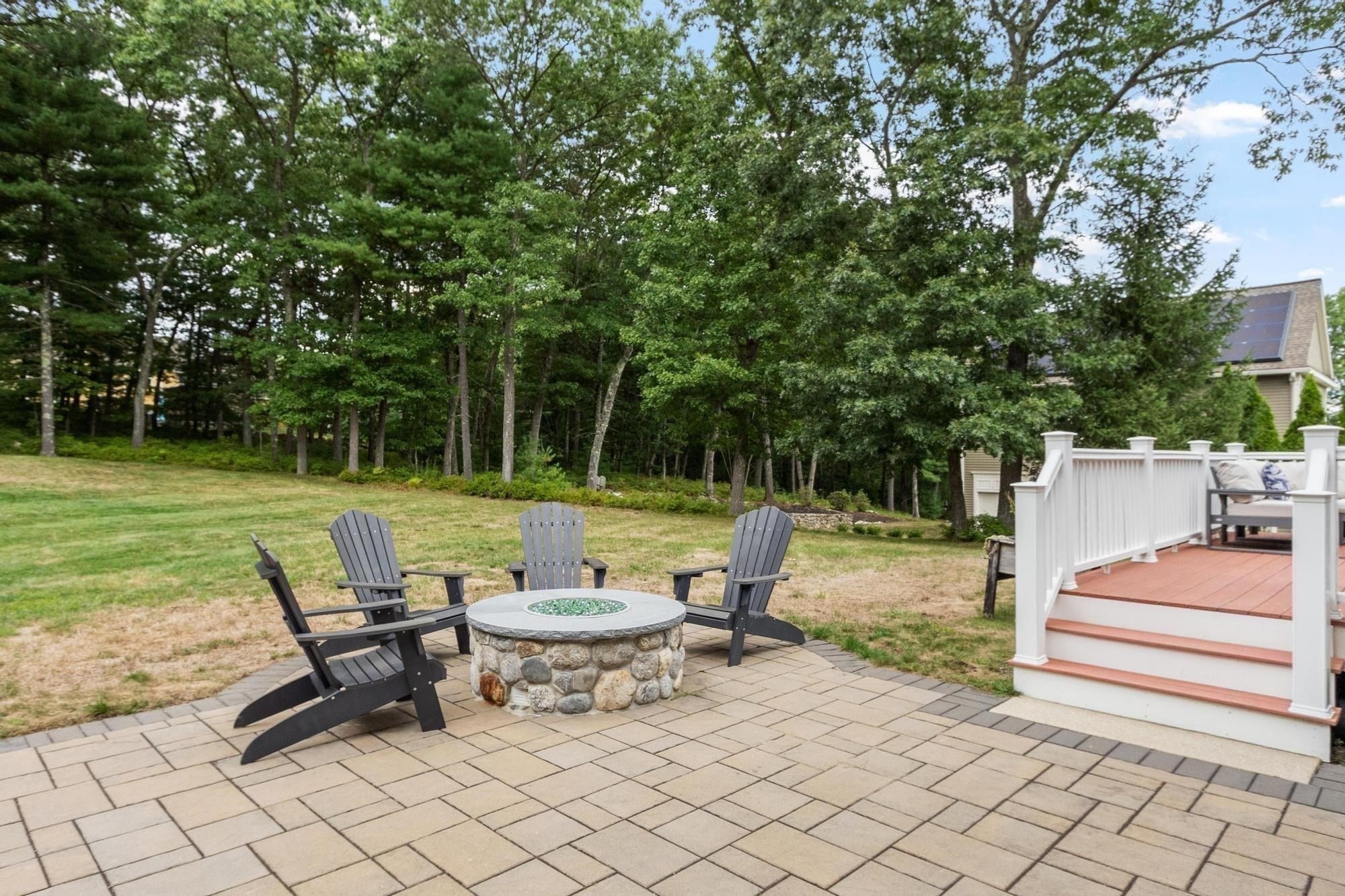 48 Robinson Dr, Bedford, MA Photo #32