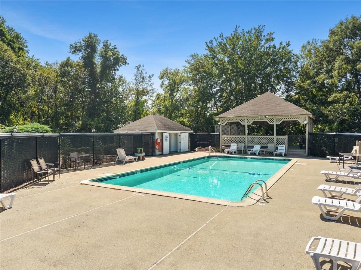 216 Carriage Lane #216, Taunton, MA, 216 Carriage Lane #216, Taunton, MA Photo #10