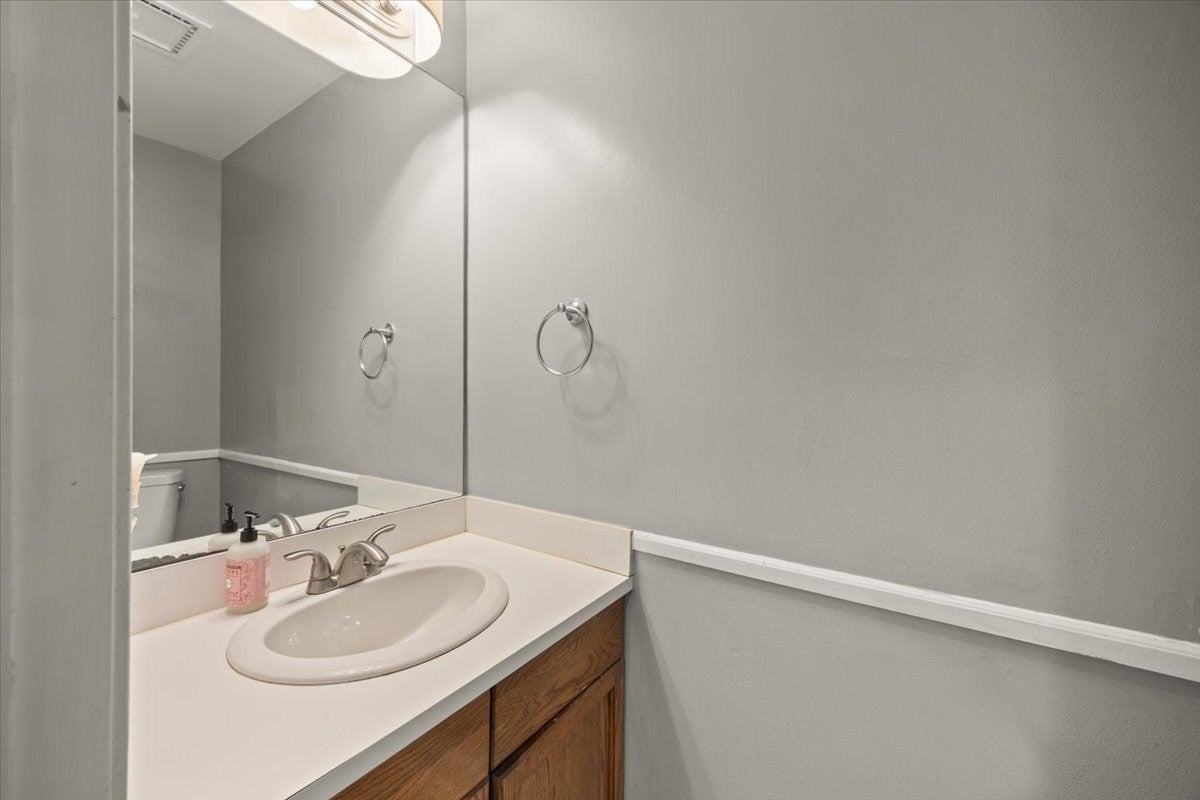 216 Carriage Lane #216, Taunton, MA, 216 Carriage Lane #216, Taunton, MA Photo #23