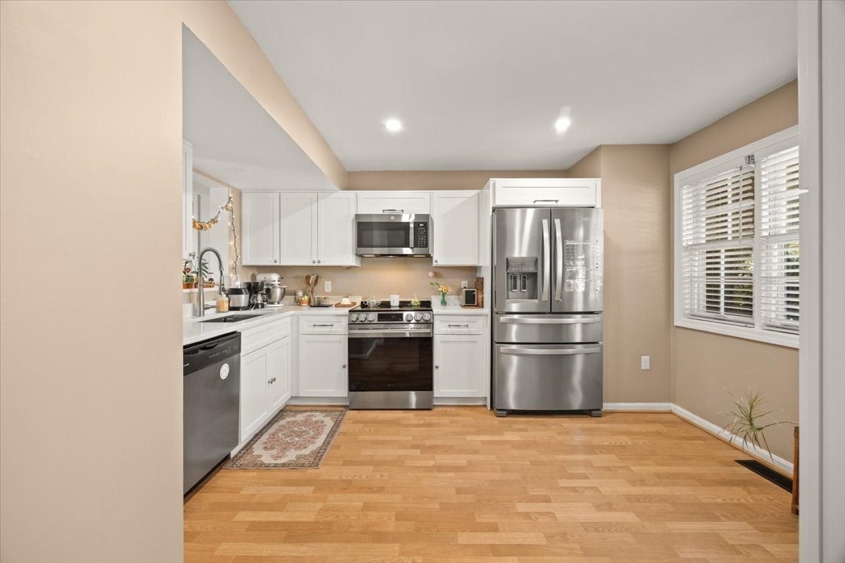216 Carriage Lane #216, Taunton, MA, 216 Carriage Lane #216, Taunton, MA Photo #18