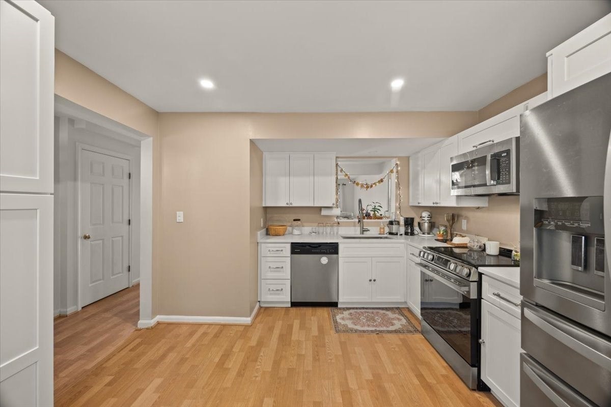 216 Carriage Lane #216, Taunton, MA, 216 Carriage Lane #216, Taunton, MA Photo #20
