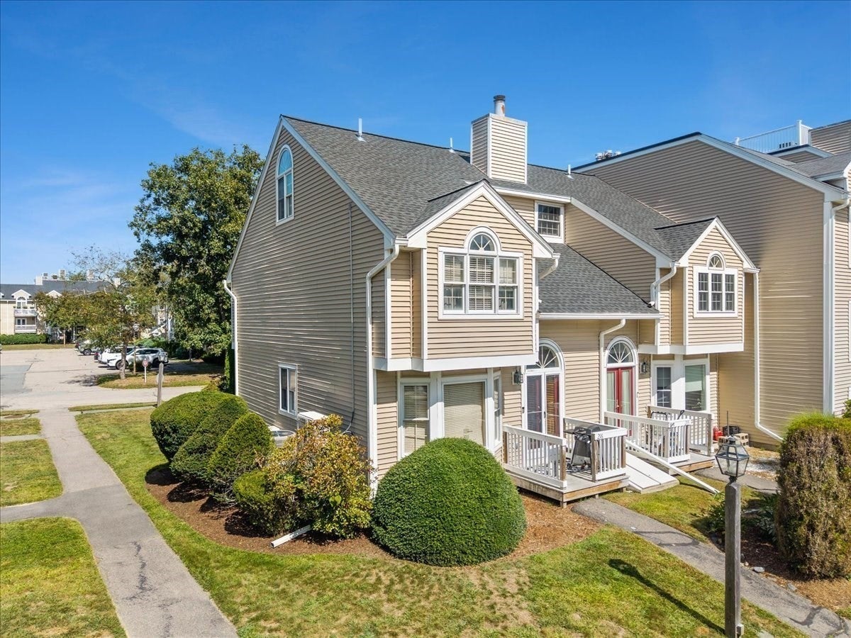 216 Carriage Lane #216, Taunton, MA, 216 Carriage Lane #216, Taunton, MA Photo #2