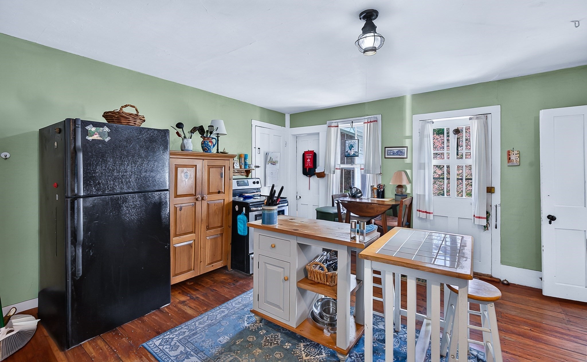 260 Pleasant St, Barre, MA Photo #2