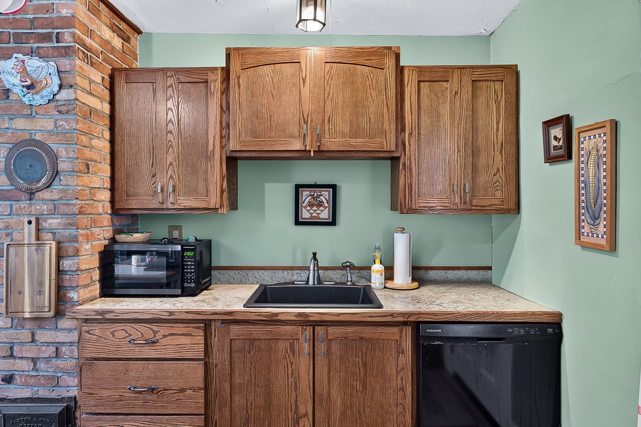 260 Pleasant St, Barre, MA Photo #5
