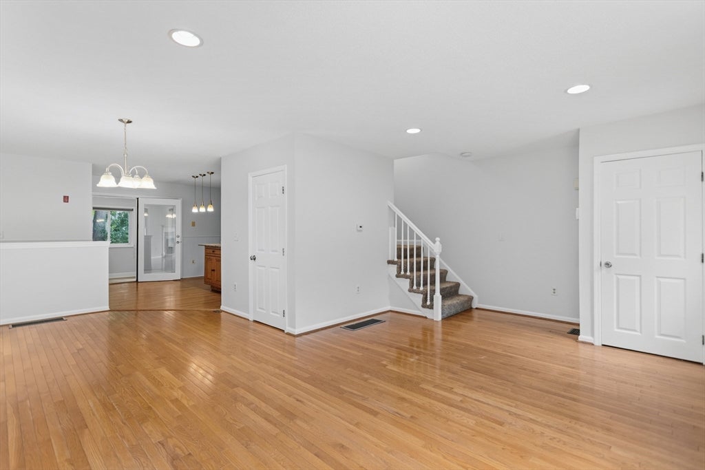 19 Riverbank Cir #19, Haverhill, MA Photo #24