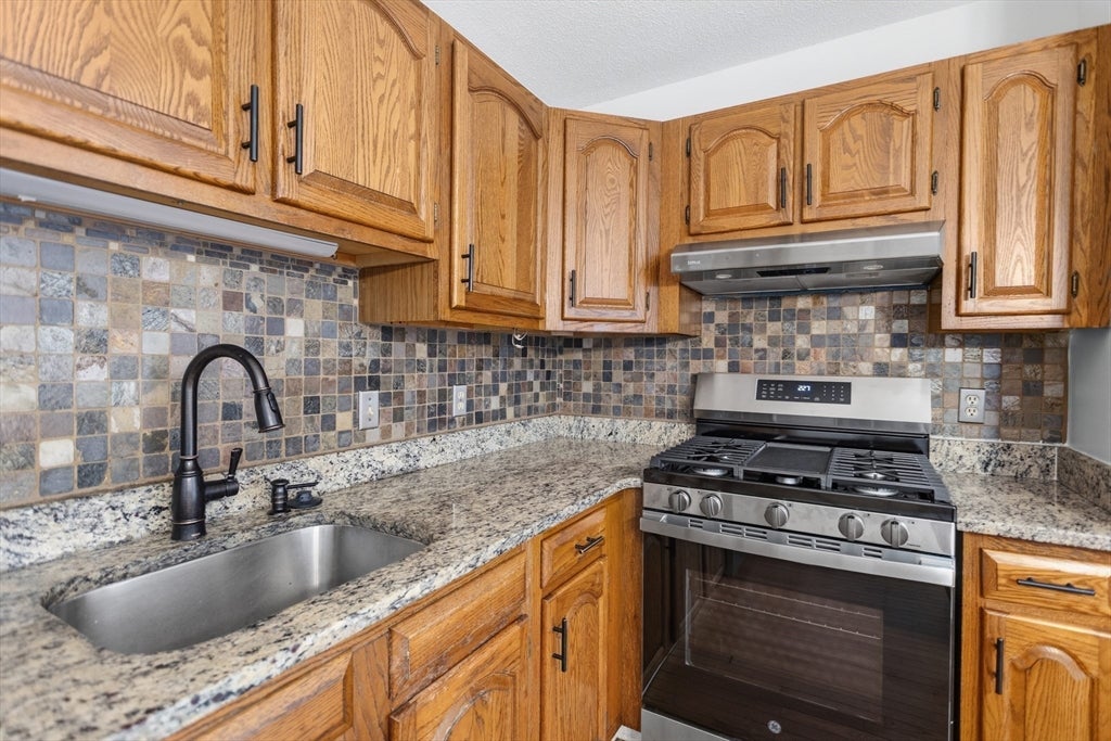 19 Riverbank Cir #19, Haverhill, MA Photo #20