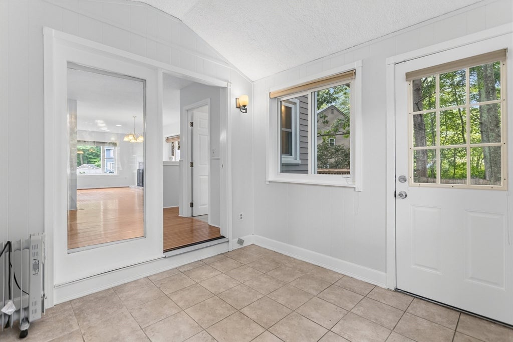 19 Riverbank Cir #19, Haverhill, MA Photo #23