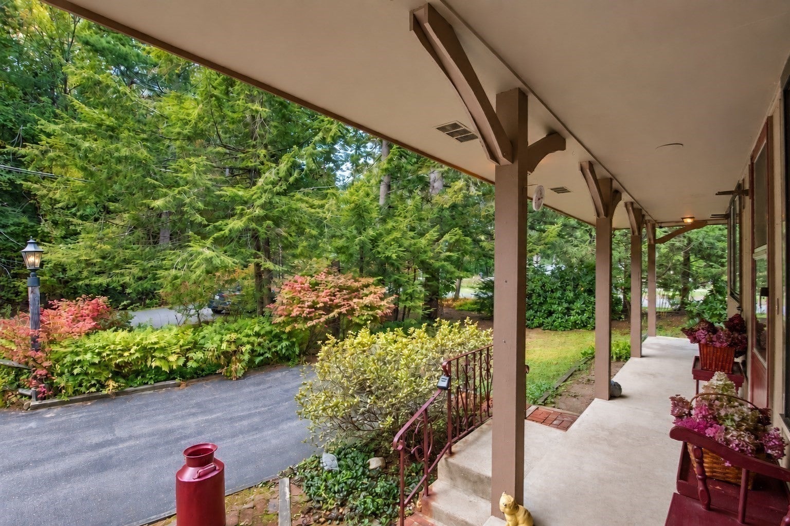 64 Lakeshore Dr