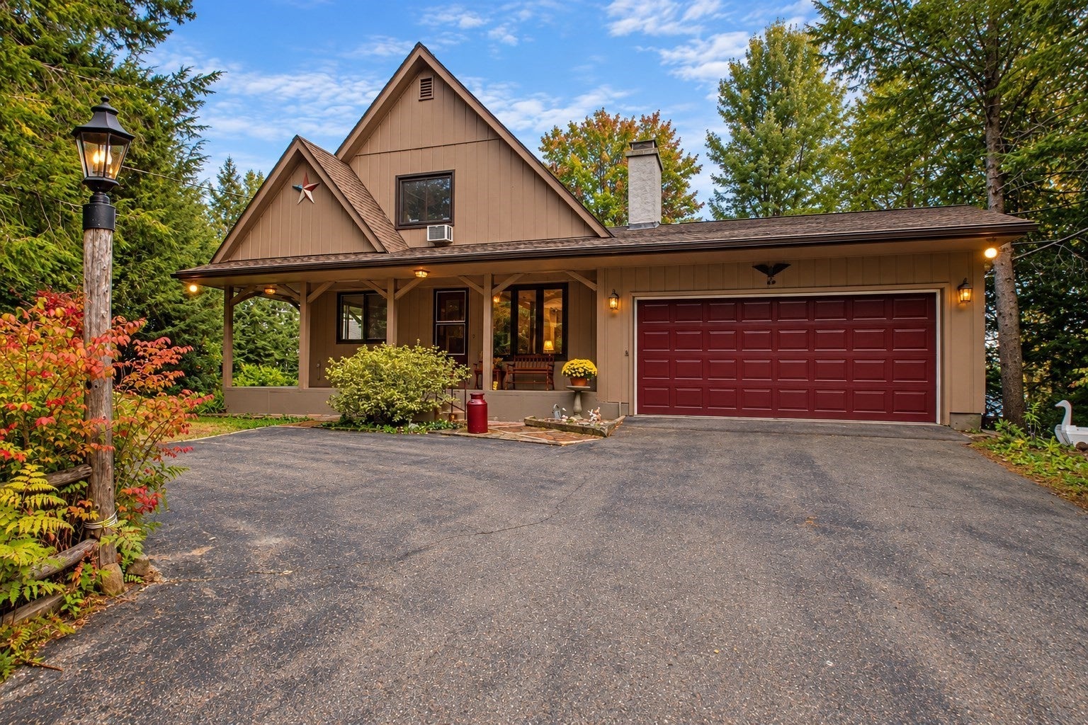64 Lakeshore Dr