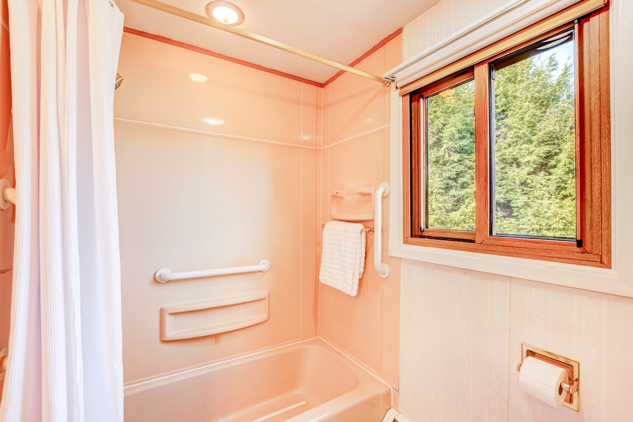 64 Lakeshore Dr, Ashburnham, MA Photo #37