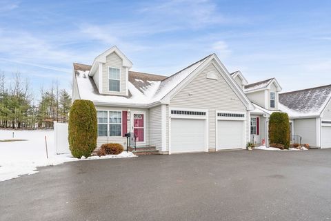 Photo of 51 Brookview #4.1, Windham, NH 03087 (MLS # 73478401)