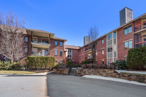 Photo of 770 Salisbury St #517, Worcester, MA 01609 (MLS # 73487153)