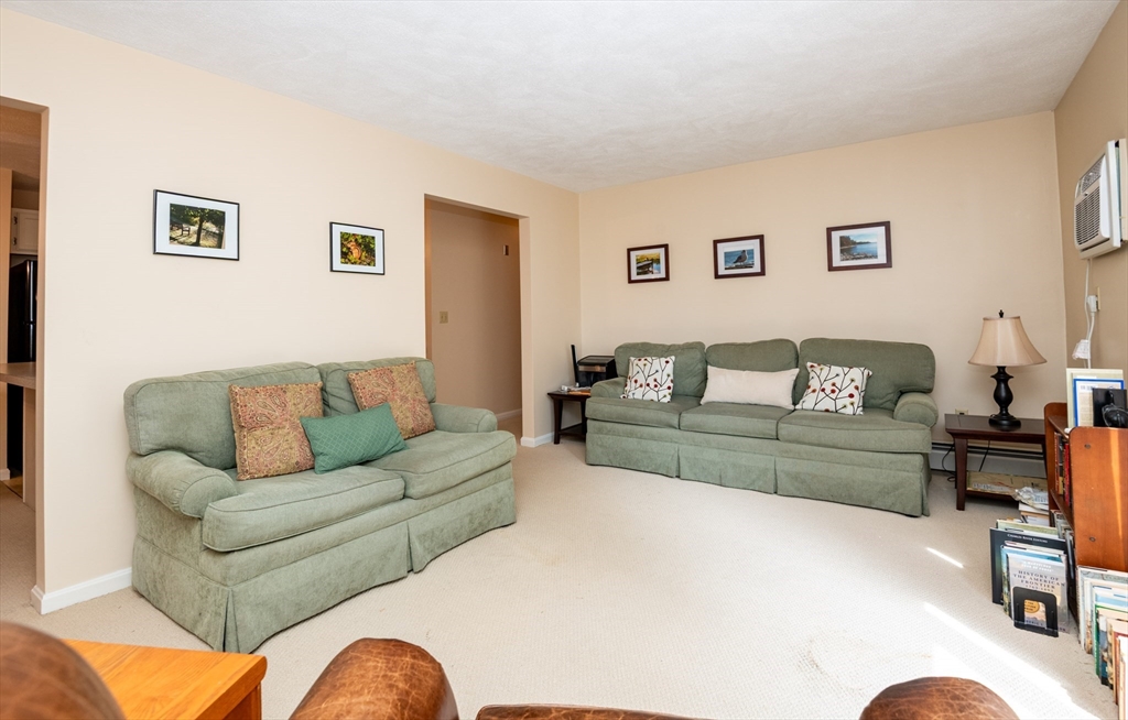200 Colonial Dr 306