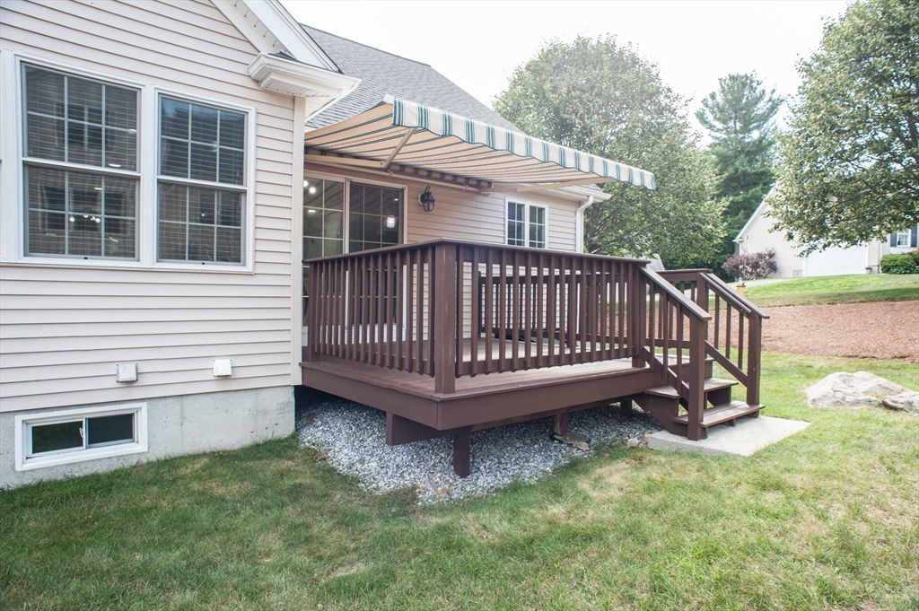 67 Hillview Ln 67