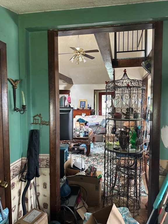 80 Bungalow Street