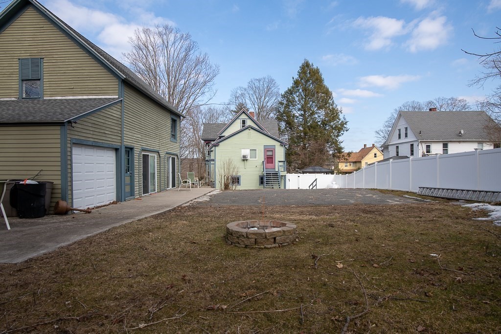 4 Spring St