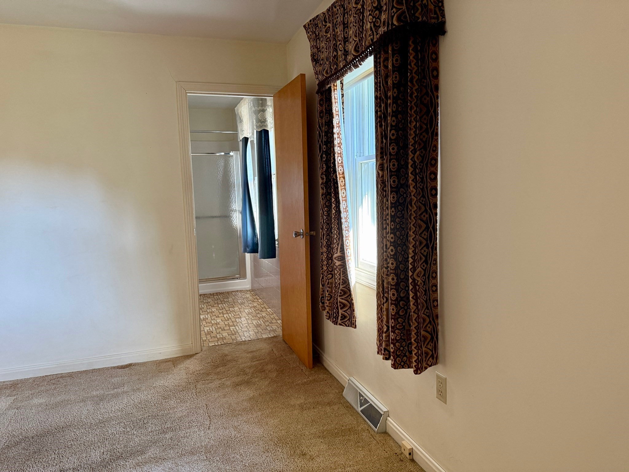 7 Fallon Dr, Westport, MA Photo #32