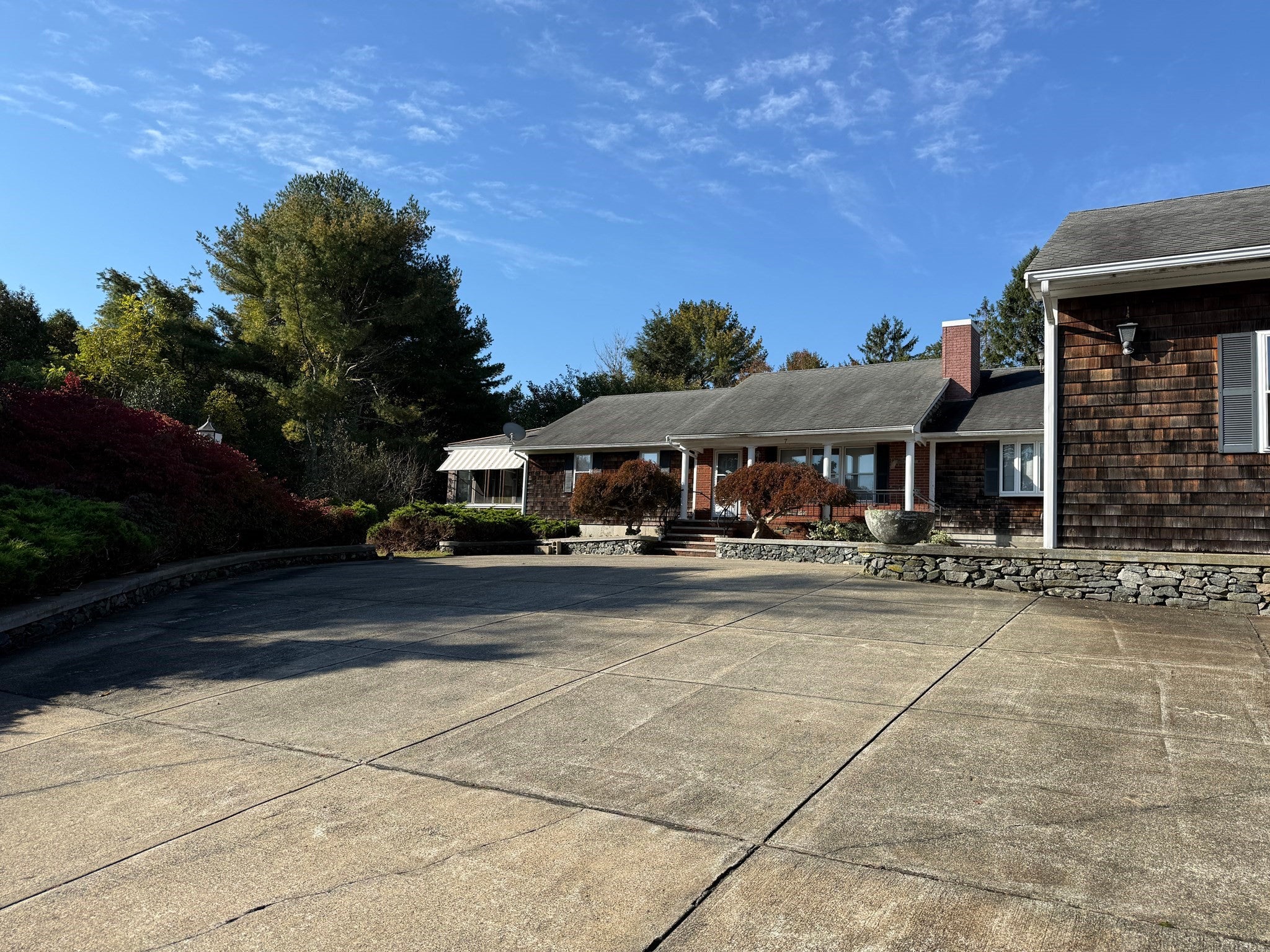 7 Fallon Dr, Westport, MA Photo #3
