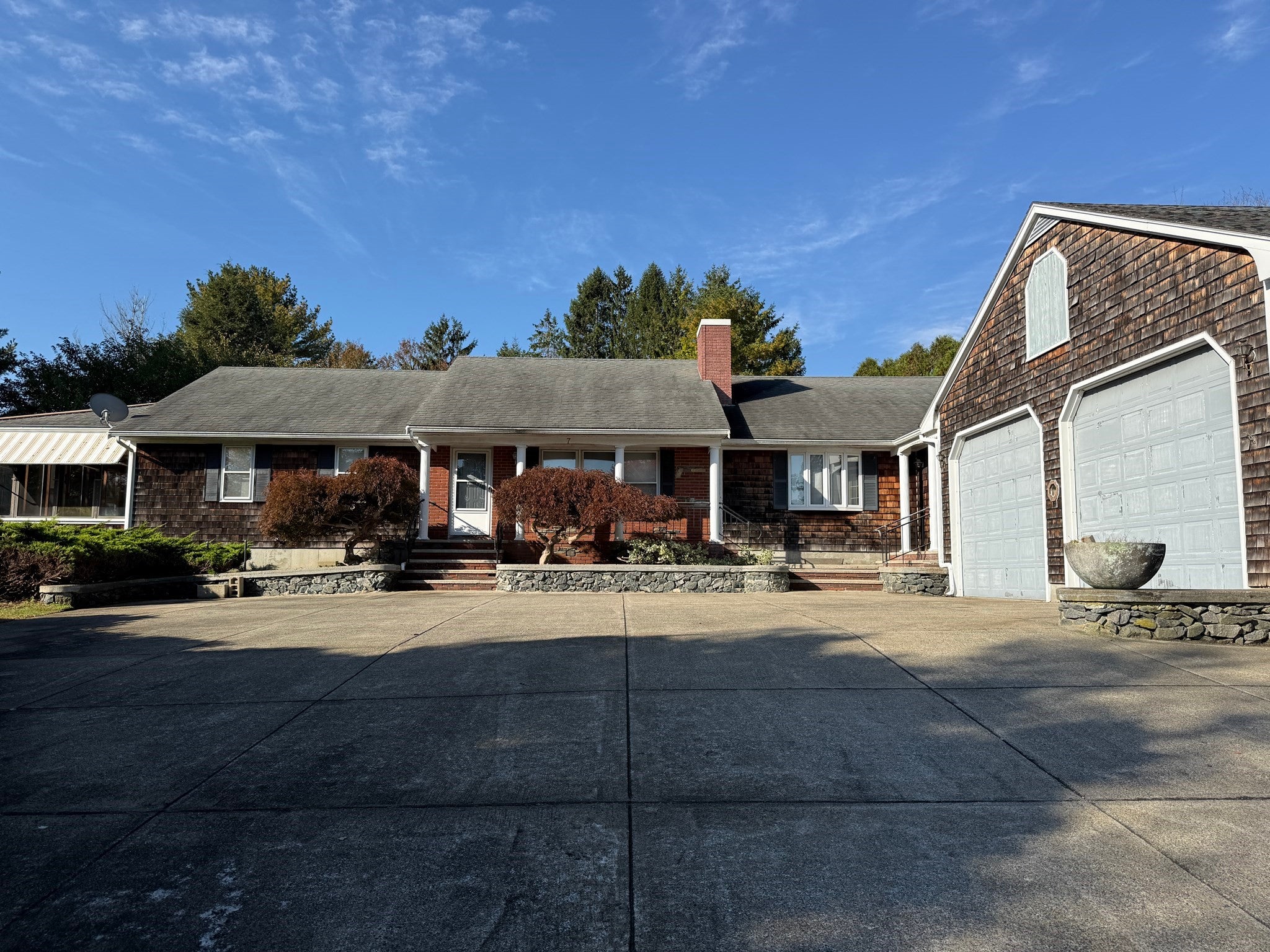 7 Fallon Dr, Westport, MA Photo #2